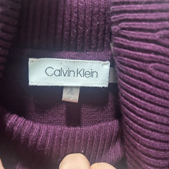 Calvin Klein Women’s Turtleneck Sweater in Purple and Gray - Picture 2 of 3